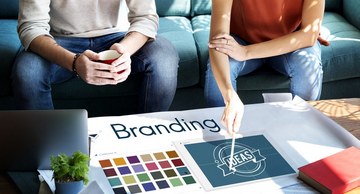 Профессия бренд-дизайнер: как стать востребованным и зарабатывать в брендинге