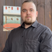 Андрей Кокшаров